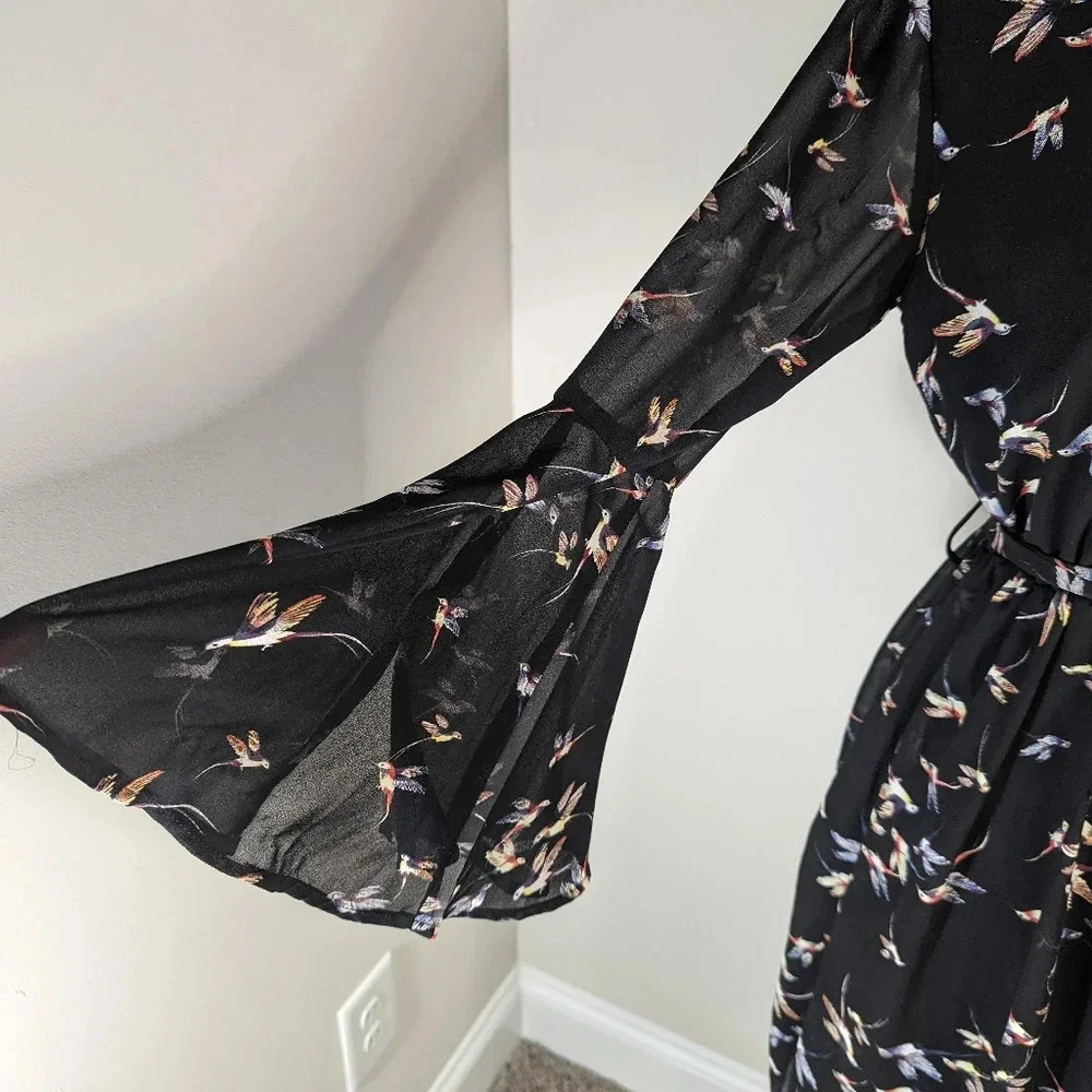 Ya LA Women's dress flowy sleeve Size M - Picture 4 of 5